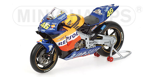 HONDA RC211V – VALENTINO ROSSI – WORLD CHAMPION – TEAM REPSOL HONDA – MOTOGP 2002 1:12 model