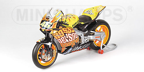 HONDA RC211 V – VALENTINO ROSSI – TEAM REPSOL HONDA – WORLD CHAMPION MOTOGP 2003 VALENCIA 1:12 model