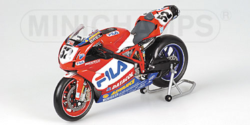 DUCATI 999 F04 – JAMES TOSELAND – TEAM DUCATI FILA – WORLD SUPERBIKE 2004 1:12 model