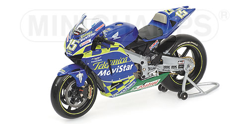 HONDA RC211V – SETE GIBERNAU – TEAM TELEFONICA MOVISTAR HONDA – MOTOGP 2004 1:12 model