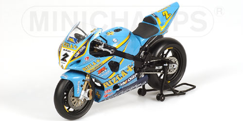 SUZUKI GSX-R – JOHN REYNOLDS – BRITISH SUPERBIKE 2004 1:12 model