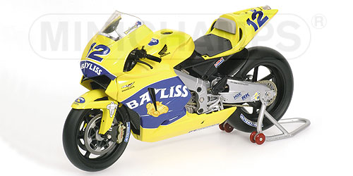 HONDA RC211V – TROY BAYLISS – TEAM CAMEL HONDA – MOTOGP 2005 1:12 model