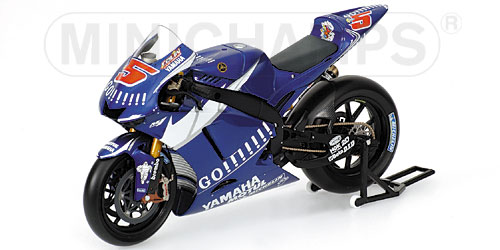 YAMAHA YZR-M1 – COLIN EDWARDS – TEAM GAULOISES YAMAHA – MOTOGP 2005 1:12 model
