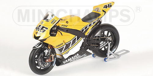 YAMAHA YZR-M1 – TEAM YAMAHA RACING – VALENTINO ROSSI – WORLD CHAMPION MOTOGP 2005 LAGUNA SECA L.E. 9999 pcs. 1:12 model