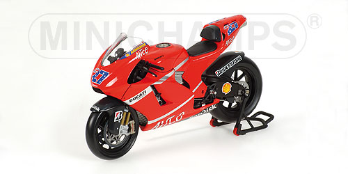 DUCATI DESMO16 GP7 – CASEY STONER – TEAM DUCATI MARLBORO – MOTOGP 2007 1:12 model