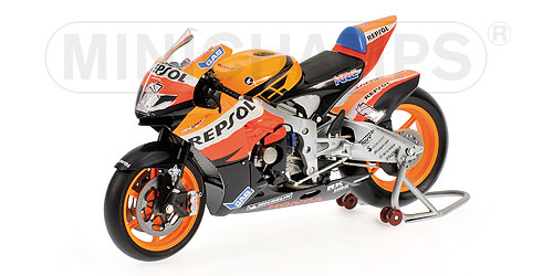 HONDA RC212V – RIDER NICKY HAYDEN – TEAM REPSOL HONDA – MOTOGP 2007 1:12 model