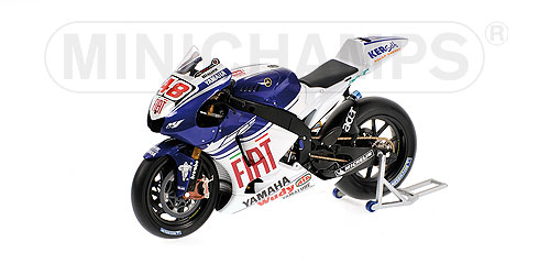 YAMAHA YZR-M1 – JORGE LORENZO – TEAM FIAT-YAMAHA – MOTOGP 2008 1:12 model