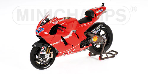 DUCATI DESMOSEDICI GP9 – CASEY STONER – TEAM MARLBORO DUCATI – MOTOGP 2009 1:12 model