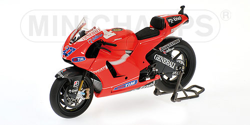 DUCATI DESMOSEDICI GP10 – CASEY STONER – MOTOGP 2010 1:12 model