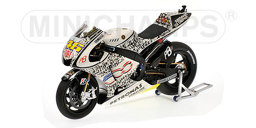 YAMAHA YZR-M1 – VALENTINO ROSSI – MOTO GP 2010 LAGUNA SECA L.E. 5999 pcs. 1:12 model