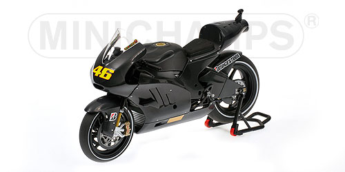 DUCATI DESMOSEDICI – VALENTINO ROSSI – TEST 2011 L.E. 4999 pcs. 1:12 model