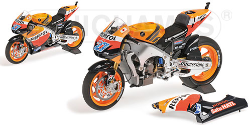 HONDA RC212V – CASEY STONER – MOTOGP 2011 1:12 model