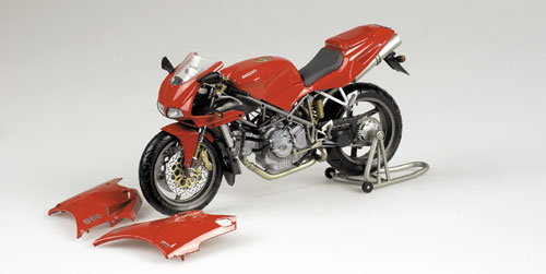 DUCATI 996 STREET VERSION – 1999 – RED 1:12 model