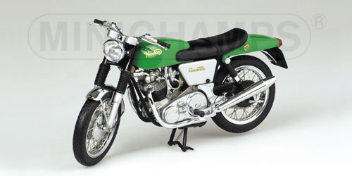 NORTON COMMANDO – 1968 – GREEN 1:12 model