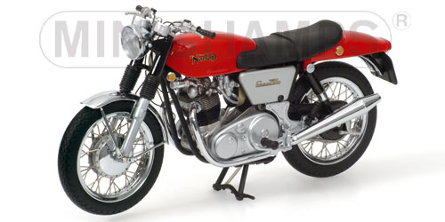 NORTON COMMANDO 750 – 1969 – RED/SILVER 1:12 model