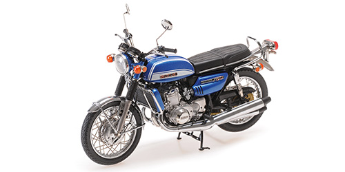 SUZUKI GT 750 J – 1973 – BLUE METALLIC 1:12 model