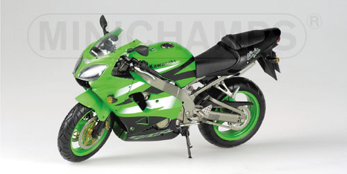 KAWASAKI ZX-9R 900 NINJA – 2002 – GREEN 1:12 model