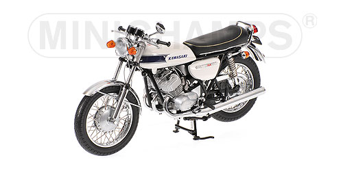 KAWASAKI H1 MACH III – 1968 – WHITE/BLUE 1:12 model