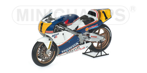 HONDA NSR 500 – EDDIE LAWSON – WORLD CHAMPION – GP 500 1989 1:12 model