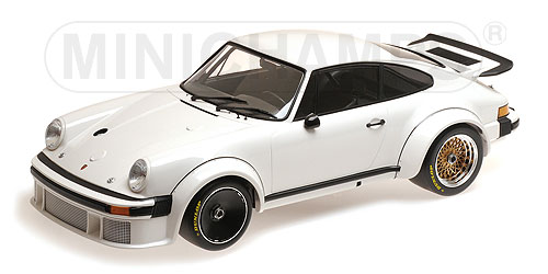 PORSCHE 934 – 1976 – WHITE 1:12 model