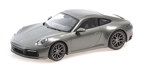 PORSCHE 911 CARRERA 4S – 2019 – GREEN METALLIC 1:18 model