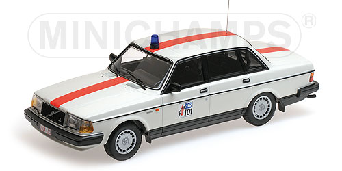 VOLVO 240 GL – 1986 – ‘POLITIE BELGIUM’ - L.E. 300 pcs. 1:18 model