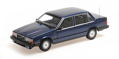 VOLVO 740 GL – 1986 – DARK BLUE METALLIC 1:18 model