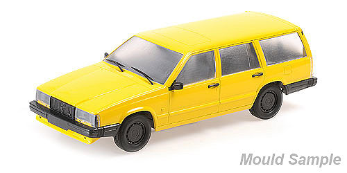 VOLVO 740 GL BREAK – 1986 – SILVER 1:18 model