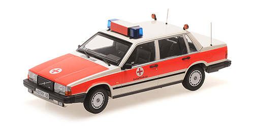 VOLVO 740 GL – 1986 – DRK ASCHAFFENBURG 1:18 model