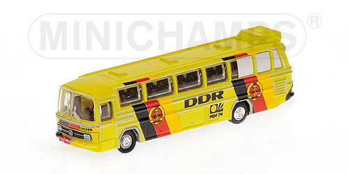 MERCEDES-BENZ O302 (LHD) – FUSSBALL-WELTMEISTERSCHAFT 1974 – MANNSCHAFTSBUS ‘DDR’ - L.E. 3000 pcs. 1:160 model