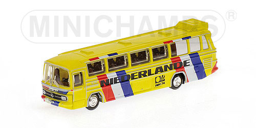 MERCEDES-BENZ O302 (LHD) – FUSSBALL-WELTMEISTERSCHAFT 1974 – MANNSCHAFTSBUS ‘NIEDERLANDE’ - L.E. 999 pcs. 1:160 model