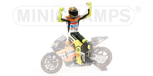 FIGURINE – VALENTINO ROSSI – MOTOGP 2002 L.E. 2568 pcs. 1:12 model
