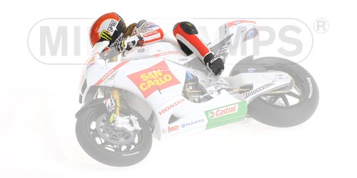 FIGURINE – MARCO SIMONCELLI – MOTOGP 2011 – ‘HANGING OFF’ L.E. 1158 pcs. 1:12 model