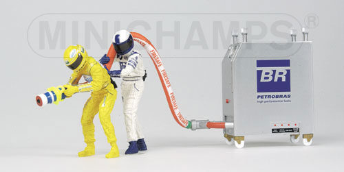 WILLIAMS REFUELLER SET – 2002 1:18 model