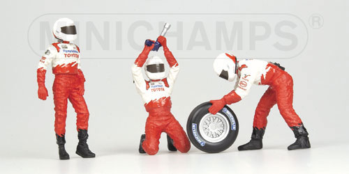 TOYOTA FRONT TYRE CHANGE SET – 2002 1:18 model