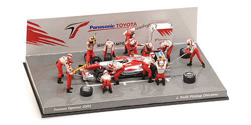 TOYOTA JARNO TRULLI PITSTOP DIORAMA 2005 1:43 model