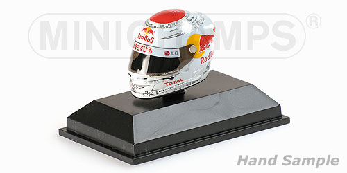 ARAI HELMET – SEBASTIAN VETTEL – SUZUKA 2010 1:8 model