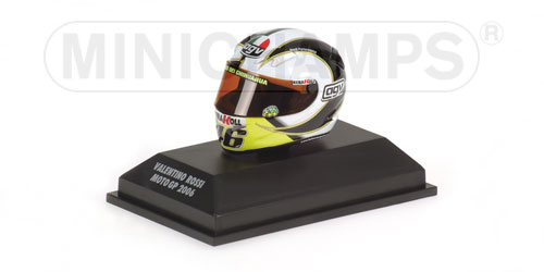 AGV HELMET – VALENTINO ROSSI – MOTOGP 2006 1:8 model