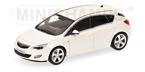 OPEL ASTRA – 2010 – WHITE L.E. 1008 pcs. 1:43 model