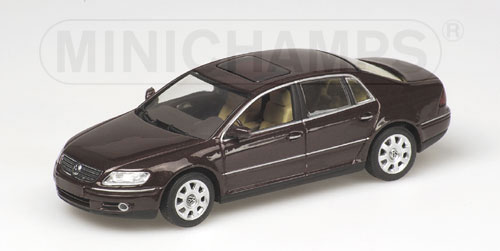 VW PHAETON – 2002 – RED METALLIC 1:43 model