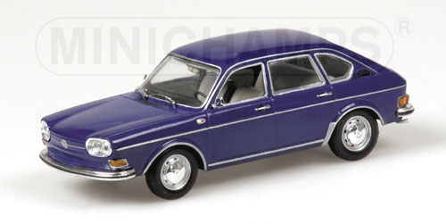 VOLKSWAGEN 411 LE SALOON – 1969 – BLUE 1:43 model