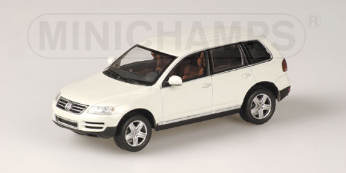 VOLKSWAGEN TOUAREG – 2002 – WHITE 1:43 model