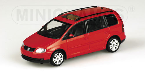 VOLKSWAGEN TOURAN – 2003 – RED 1:43 model