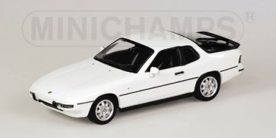 PORSCHE 924 – 1984 – WHITE 1:43 model