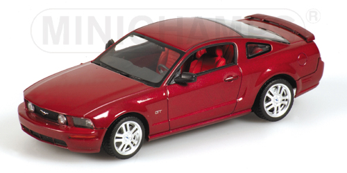 FORD MUSTANG GT – 2005 – RED METALLIC 1:43 model