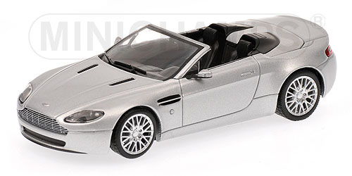 ASTON MARTIN V8 VANTAGE ROADSTER – 2009 – SILVER L.E. 2016 pcs. 1:43 model