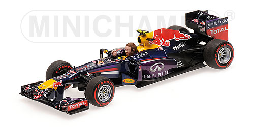 INFINITI RED BULL RACING RENAULT RB9 – MARK WEBBER – LAST F1 RACE – BRAZIL GP 2013 – W/ FIGURINE L.E. 1008 pcs. 1:43 model