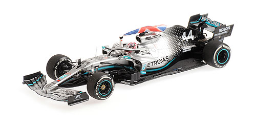 MERCEDES-AMG PETRONAS MOTORSPORT F1 W10 EQ POWER+ – LEWIS HAMILTON W. FLAG – WINNER BRITISH GP 2019 1:43 model