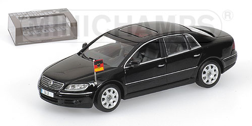 VOLKSWAGEN PHAETON – 2002 – ‘GERHARD SCHRÖDER’ 1:43 model