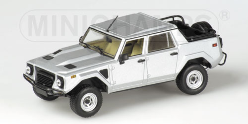 LAMBORGHINI LM002 – 1984 – SILVER L.E. 3744 pcs. 1:43 model